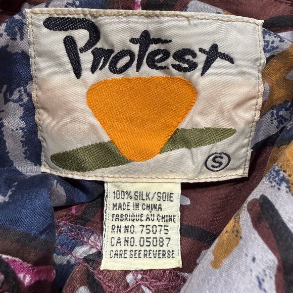 Vintage Protest 100% Silk Button Down – Men’s Small - Picture 10 of 11